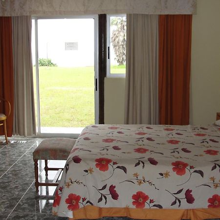 Iorana Isla De Pascua Hotel Hanga Roa Oda fotoğraf